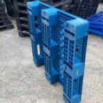 Pallet nhựa có lõi thép cũ 1100mx1100mx150mm