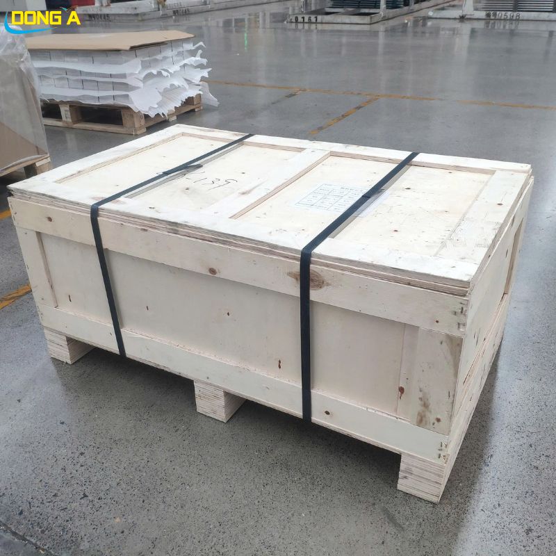 Thùng gỗ gỗ thông theo yêu cầu