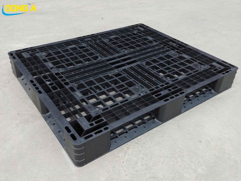 Pallet nhựa PL08 1200x1000x145mm màu xanh chính hãng chất liệu nhựa HDPE chịu tải tốt